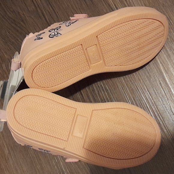 Super cute butterfly pink sneakers size 8 - Picture 4 of 5